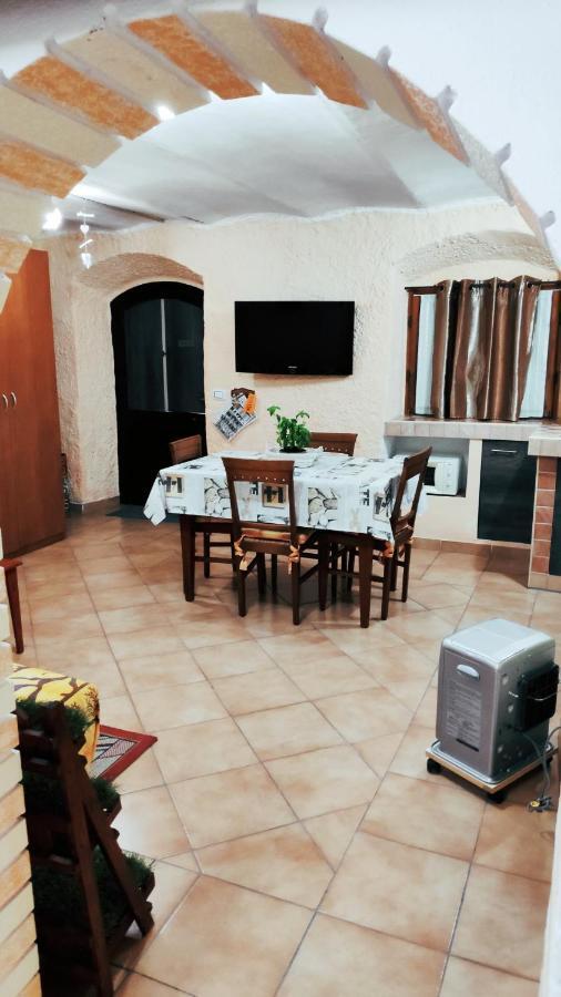 Carrera Longa Apartamento Sassari Exterior foto